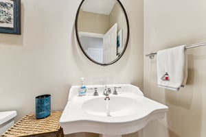 E Harbors Edge Dr-S2702-041.jpg