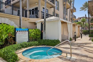 El Mar Dr 3304-0907-914.jpg