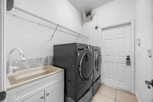  Photo 37