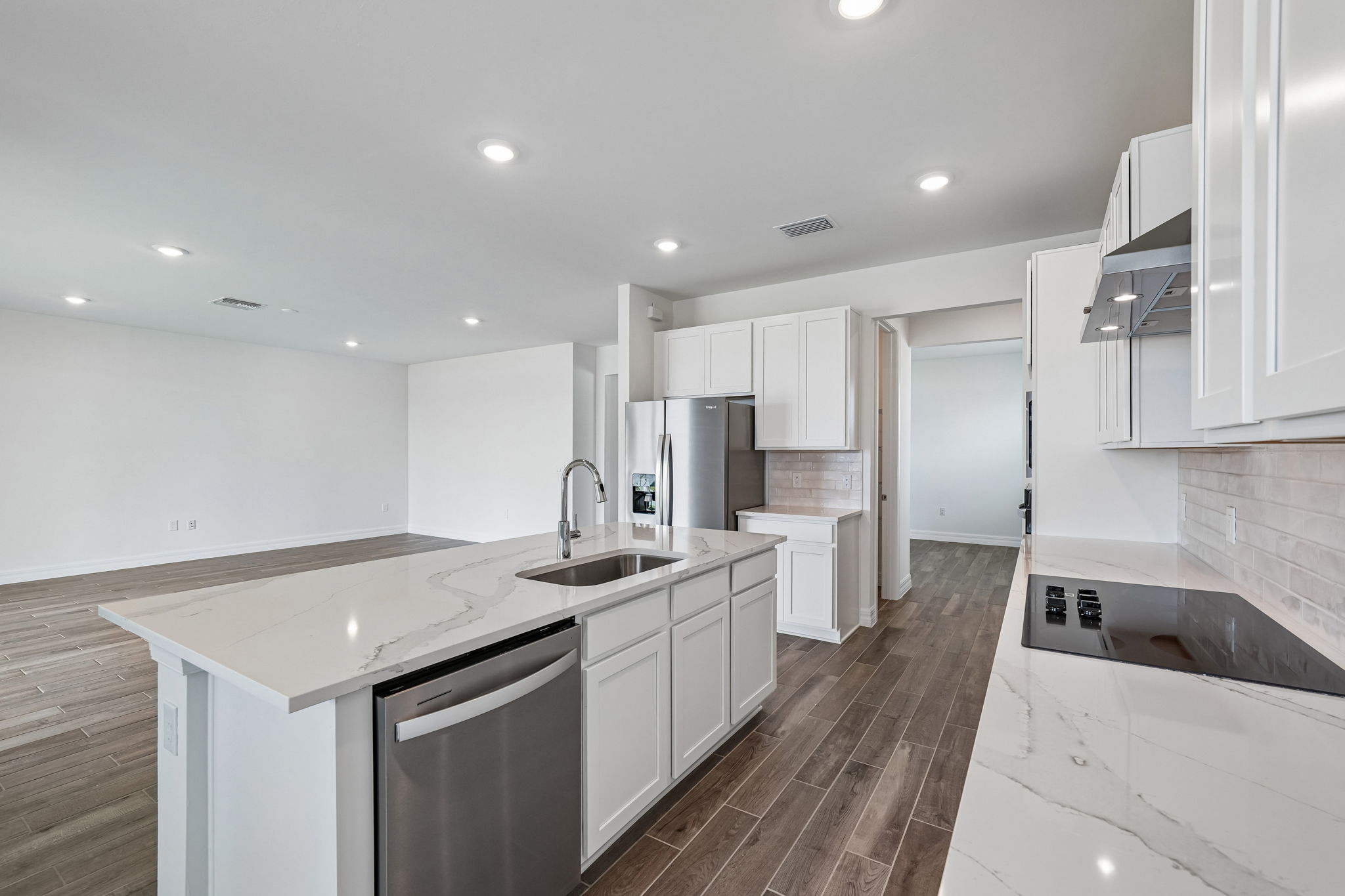 South Florida - Crescent Lakes - 44456 Frontier Drive Punta Gorda FL 33982-011