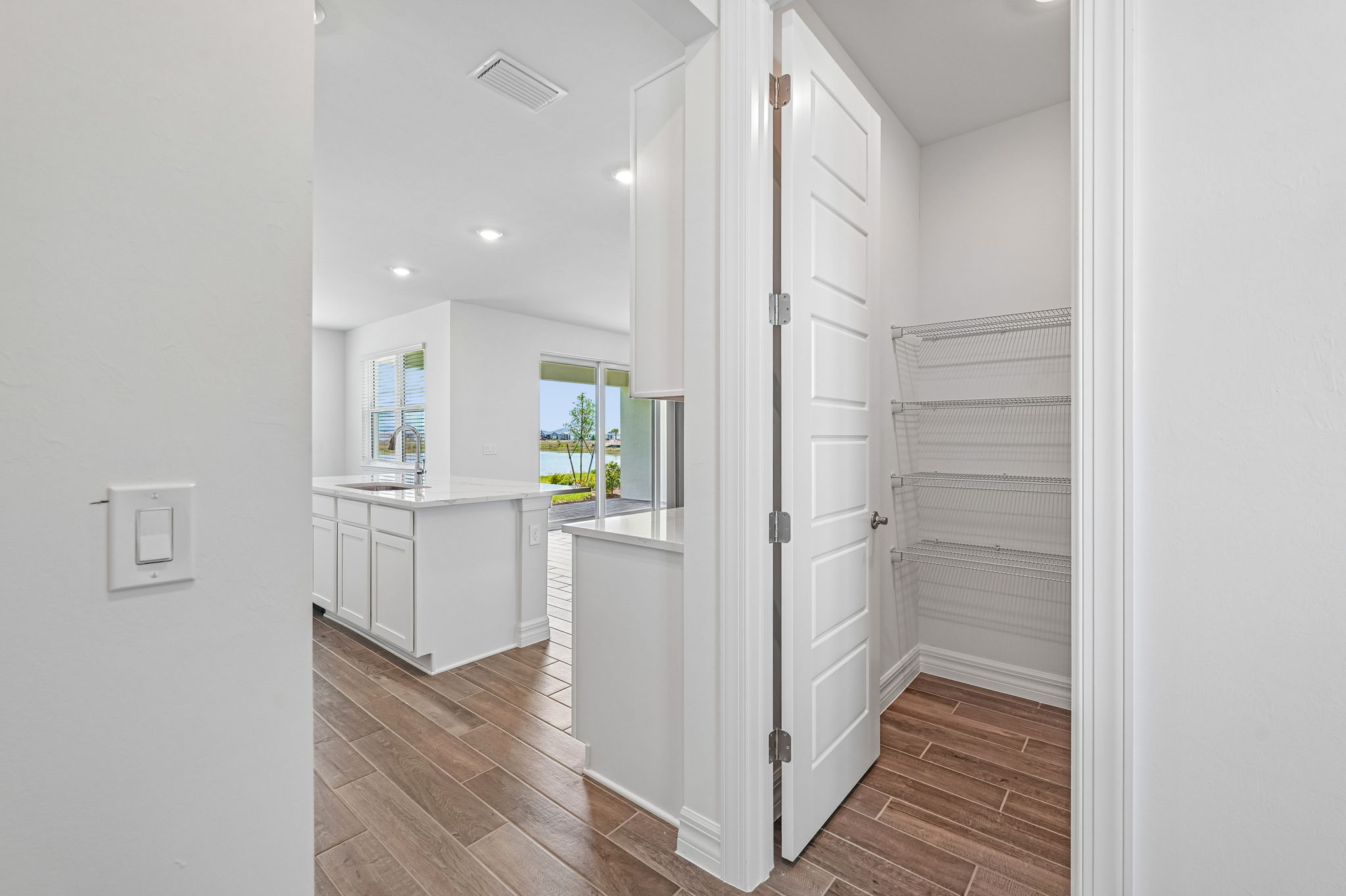 South Florida - Crescent Lakes - 44456 Frontier Drive Punta Gorda FL 33982-021