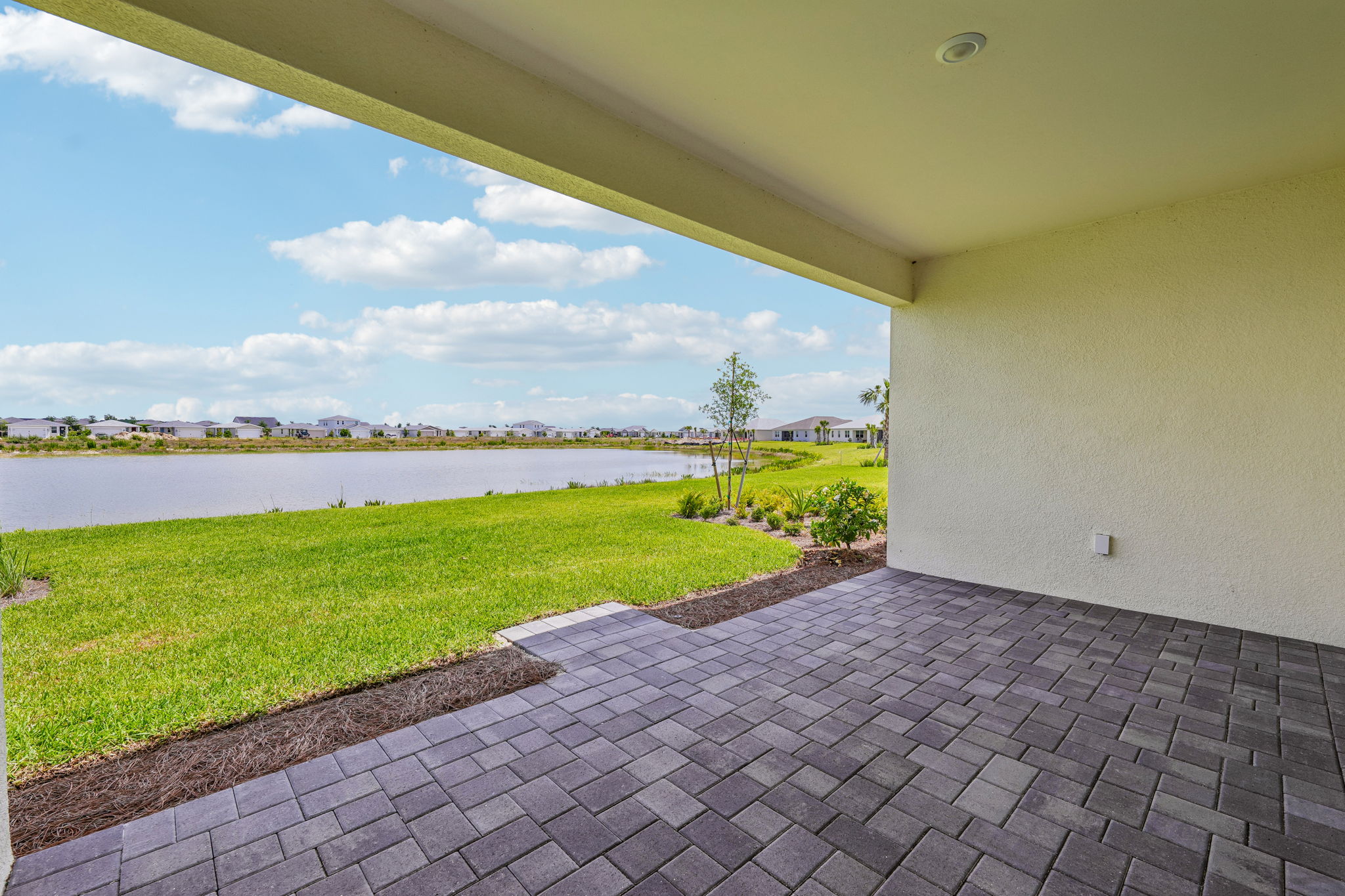 South Florida - Crescent Lakes - 44456 Frontier Drive Punta Gorda FL 33982-035