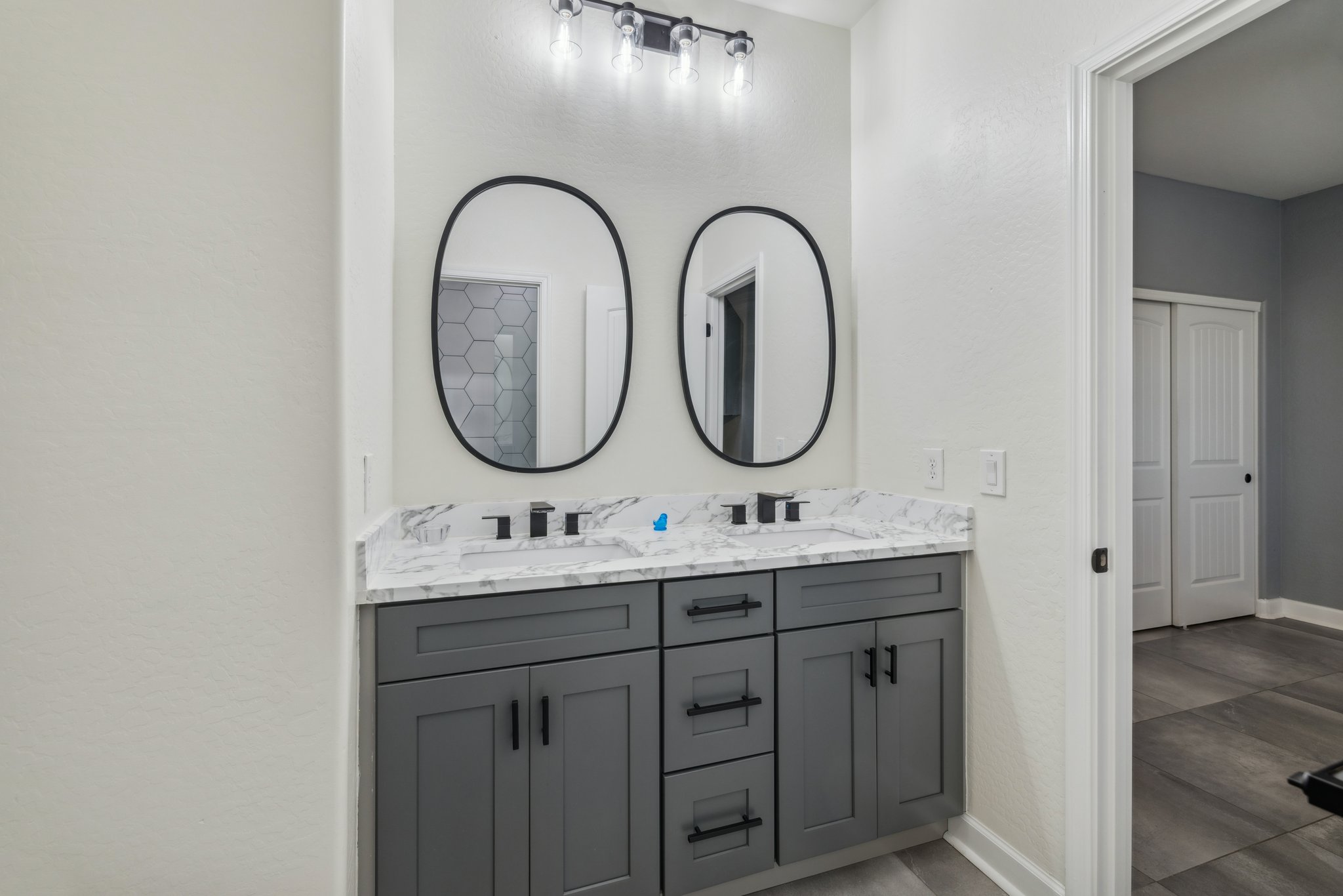 4446 N Golf Dr - 055.jpg