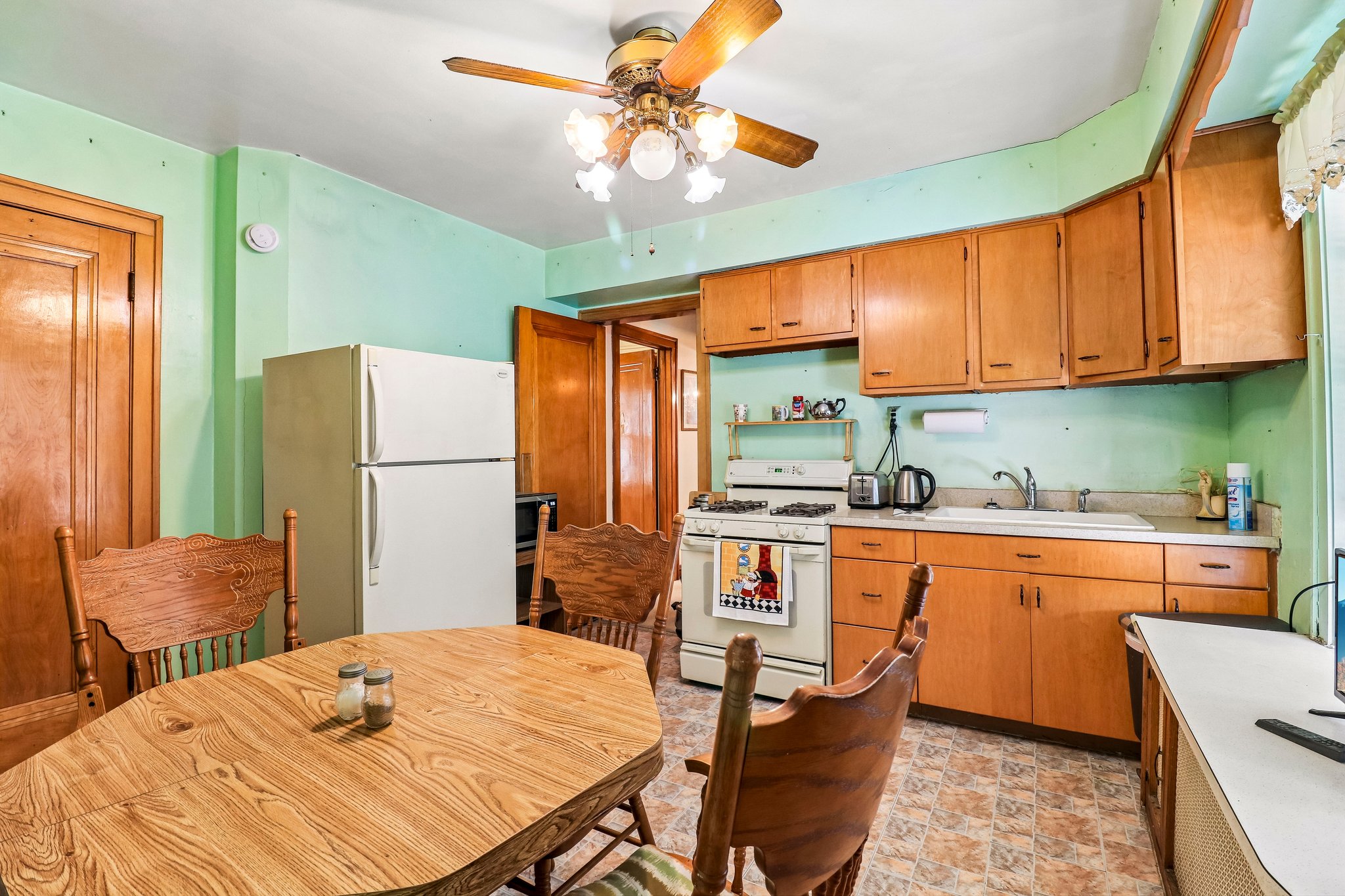4446 N Lowell Ave Unit 2-S2407-010.jpg