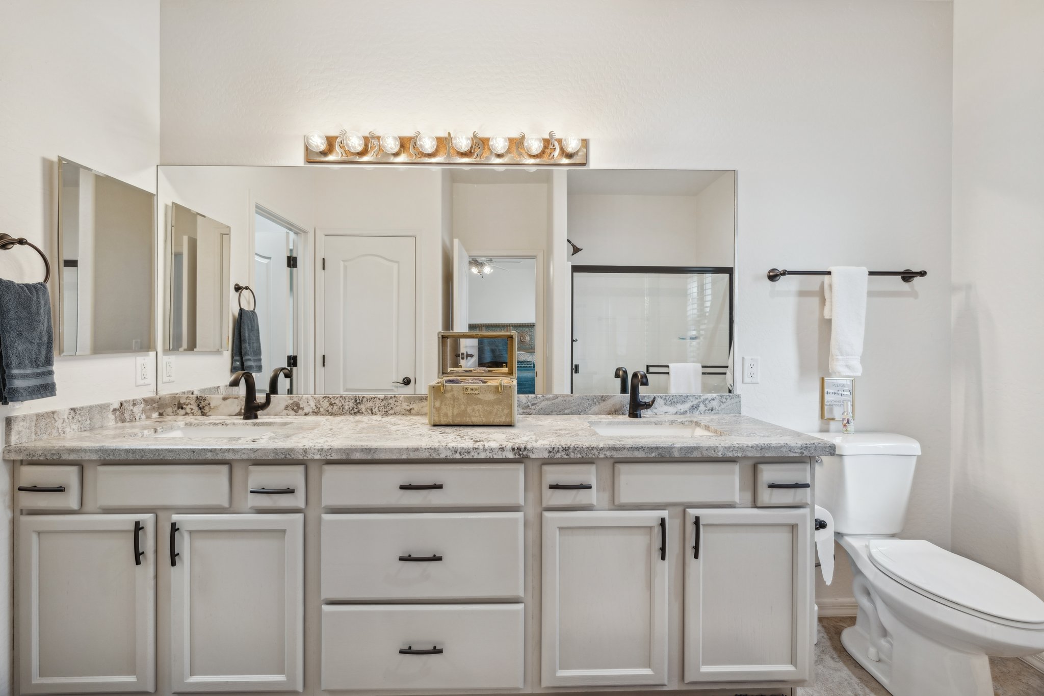 4447 E Red Bird Rd - 030.jpg