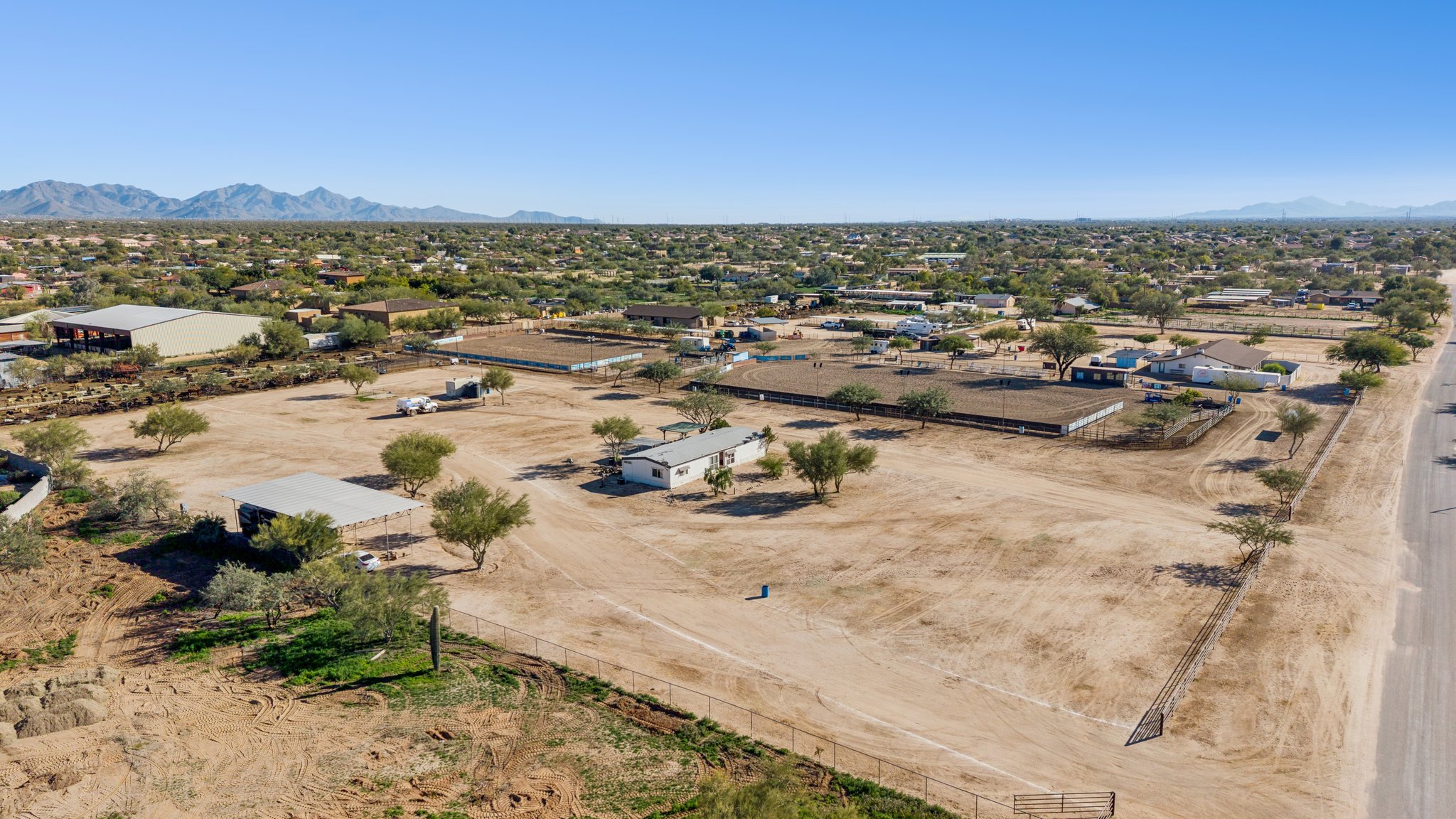 4447 E Red Bird Rd - 070.jpg