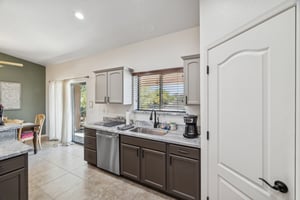 4447 E Red Bird Rd - 018.jpg