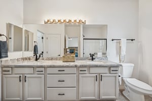 4447 E Red Bird Rd - 030.jpg