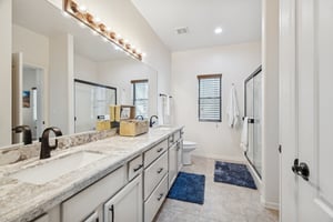 4447 E Red Bird Rd - 031.jpg