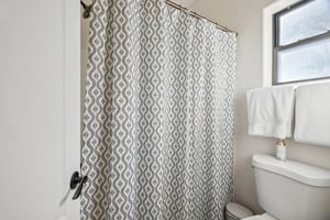 4447 E Red Bird Rd - 041.jpg