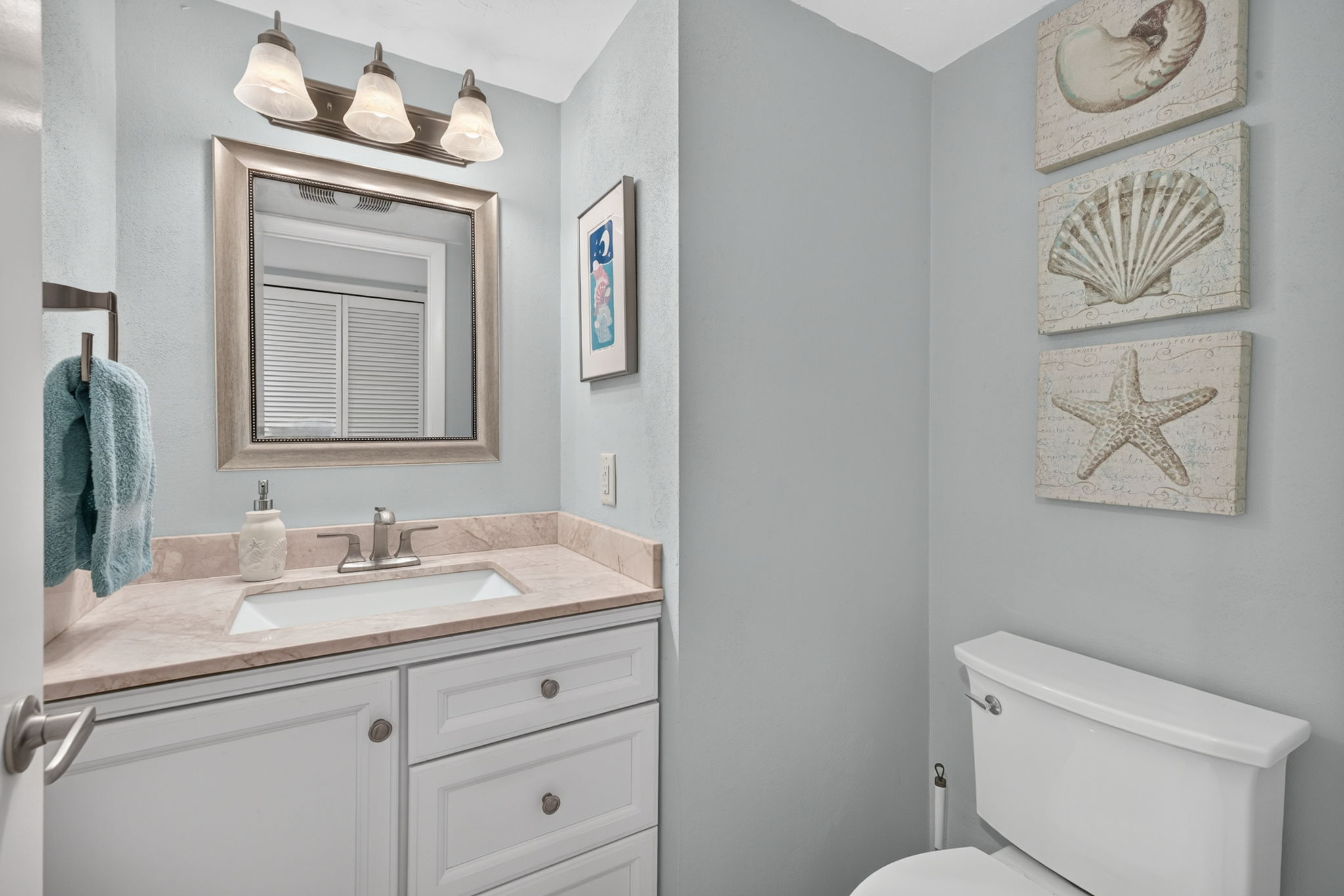 Guest Bathroom 1