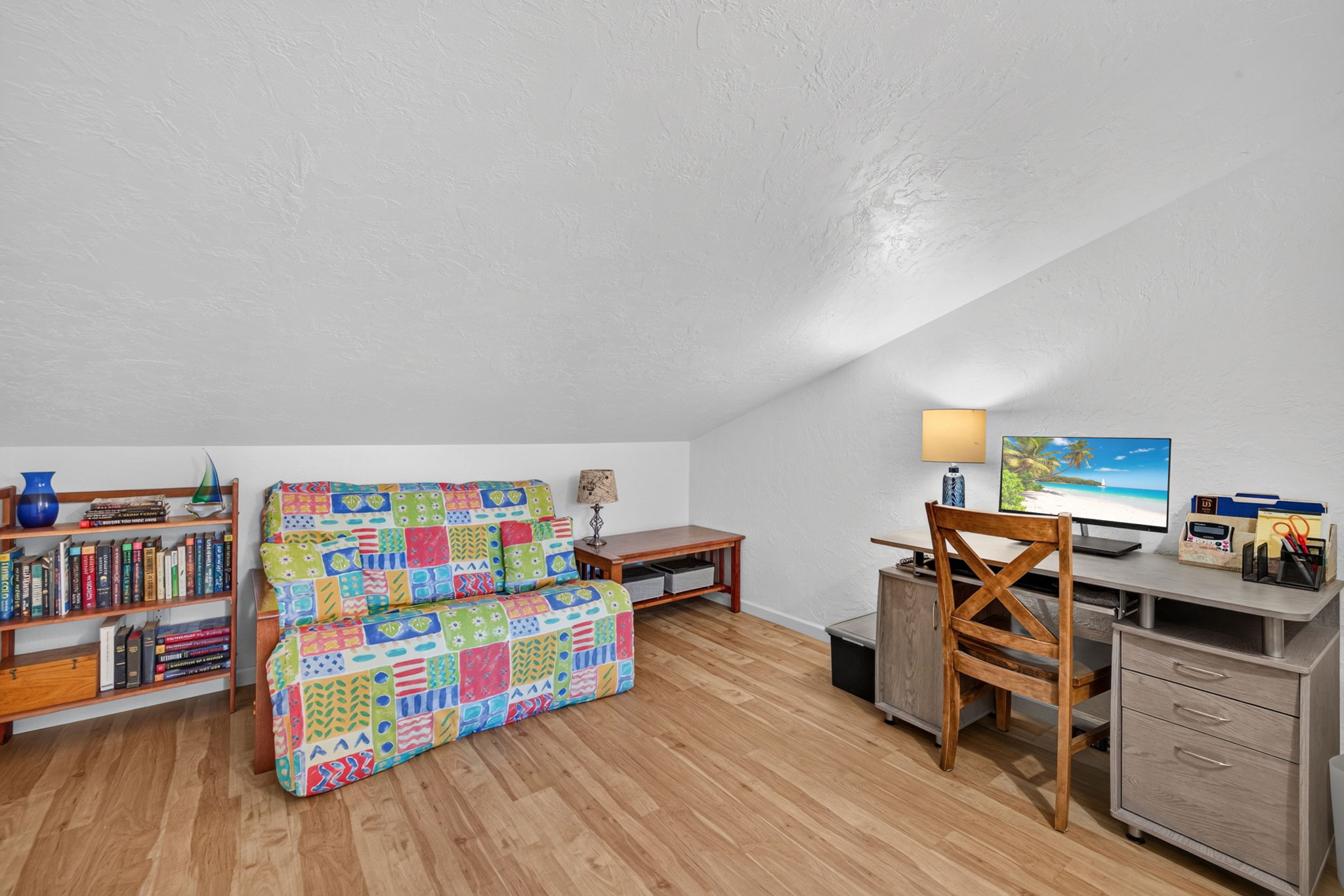 Guest Bedroom 6