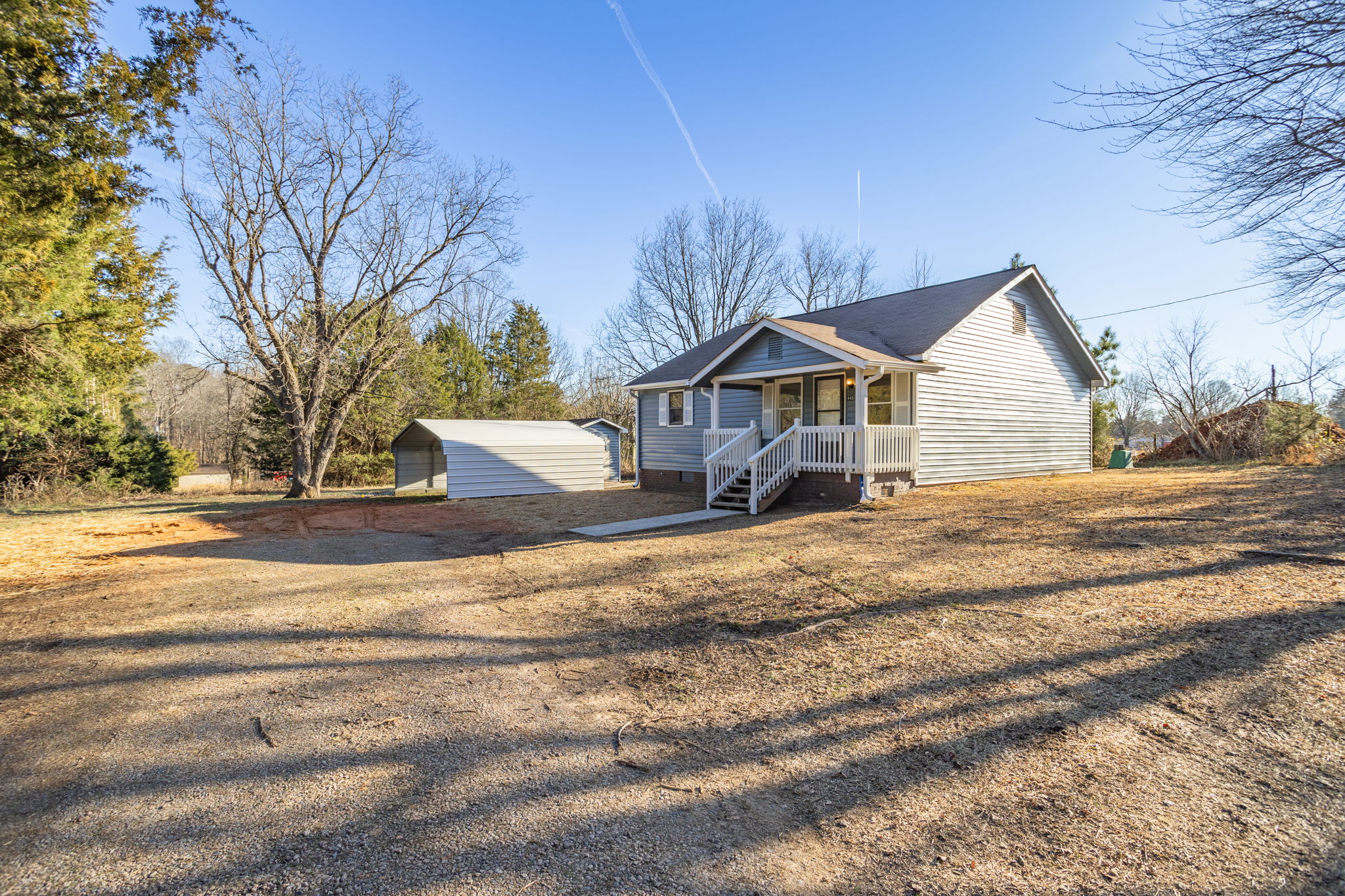 445 Cannon Farm Rd-Long Driveway