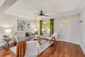 011_445 N 16th St