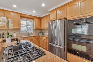 019_445 N 16th St