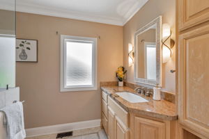 034_445 N 16th St