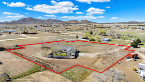 Aerial Back Lot Lines are Approximate.