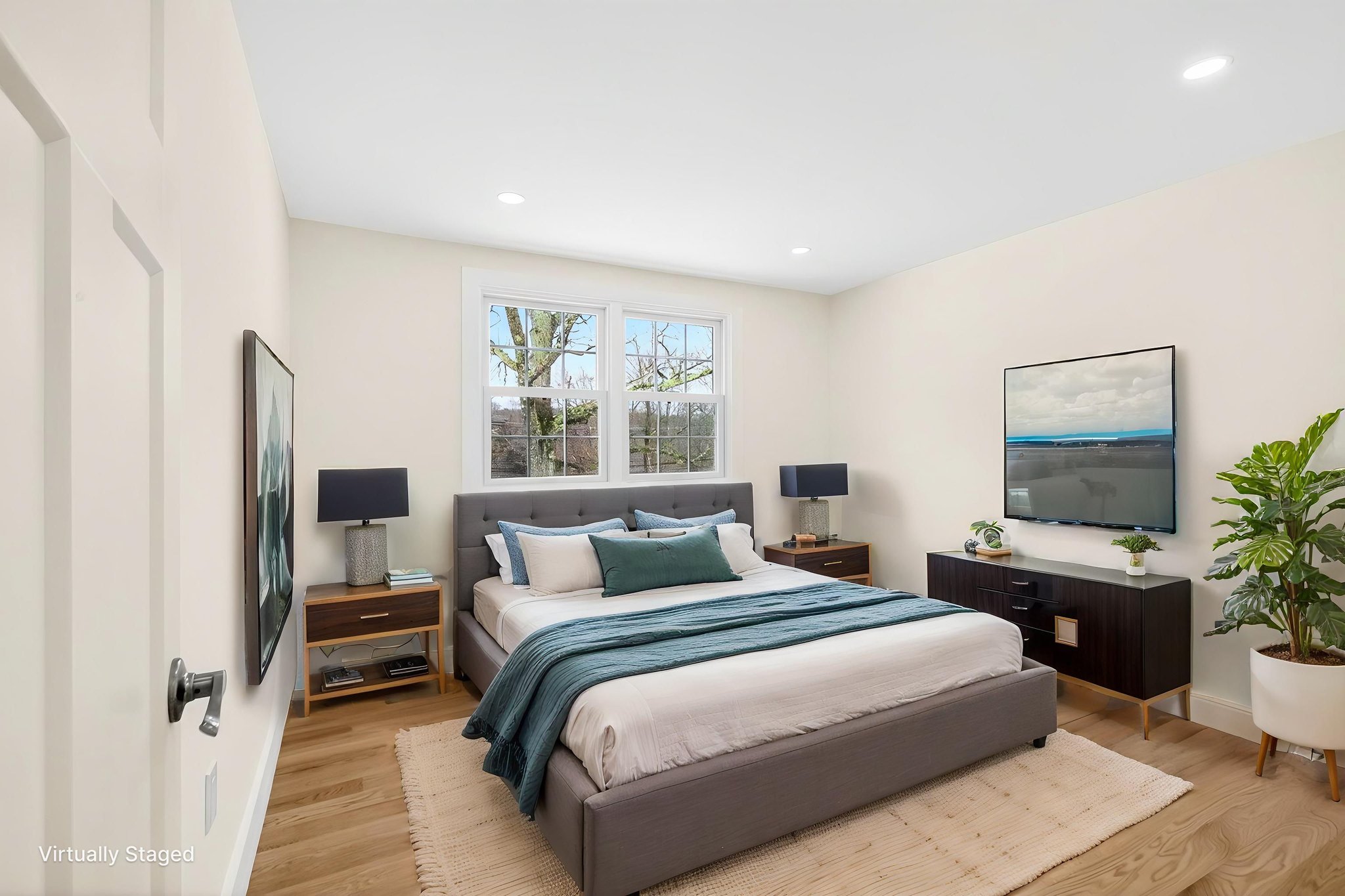 IMG_0895 virtually staged.jpeg