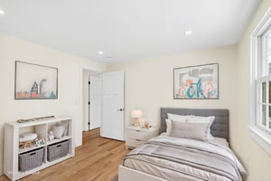 IMG_0903 virtually staged.jpeg