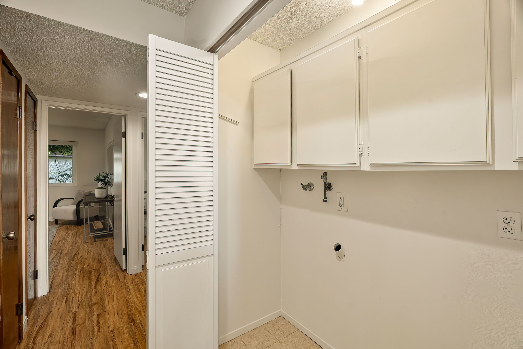 4450 Kennsington Road 8-19