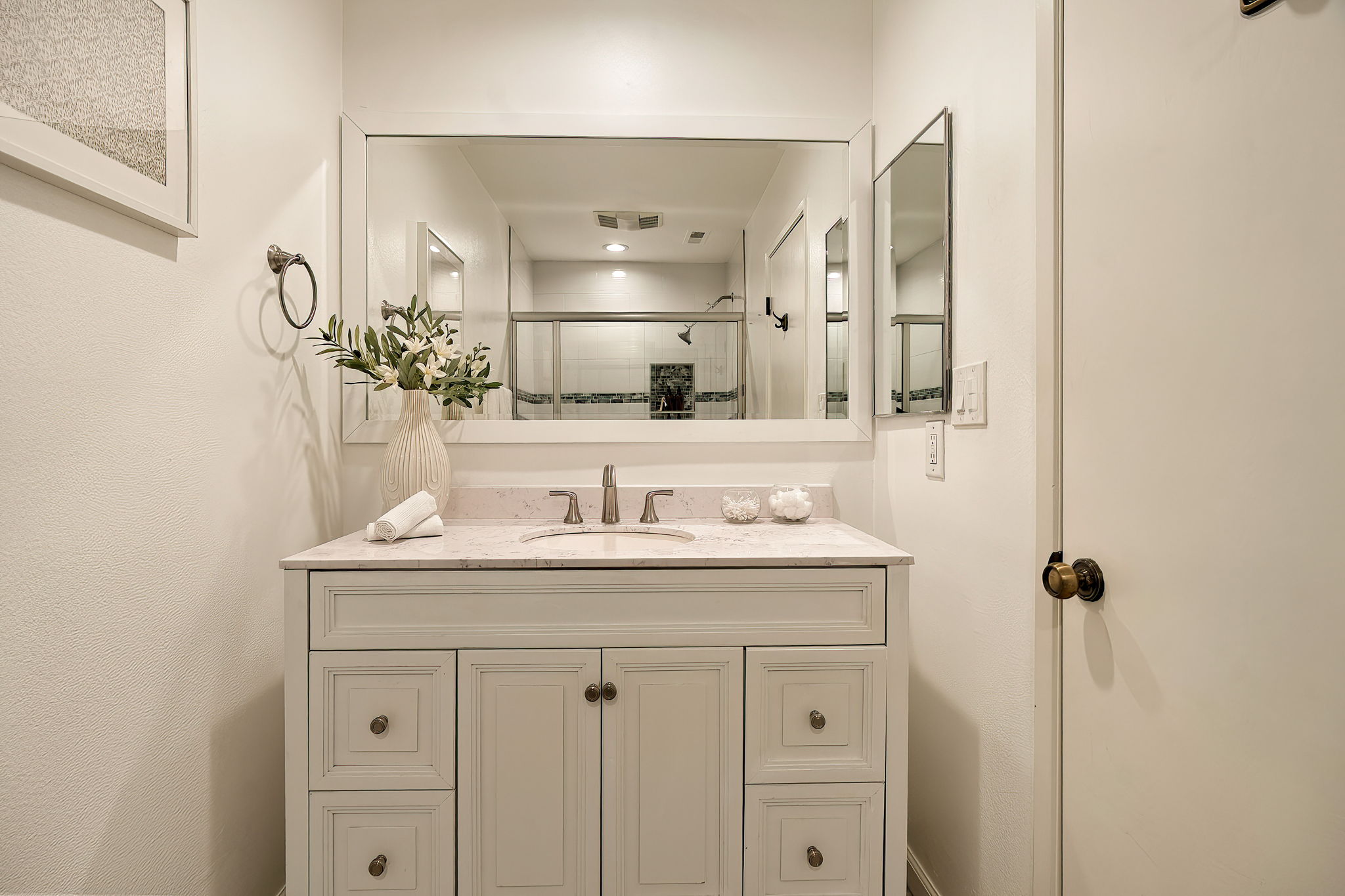 4450 Kennsington Road 8-25