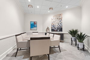 BUSINESS ROOM