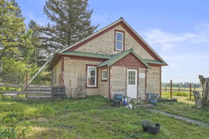  Photo 30