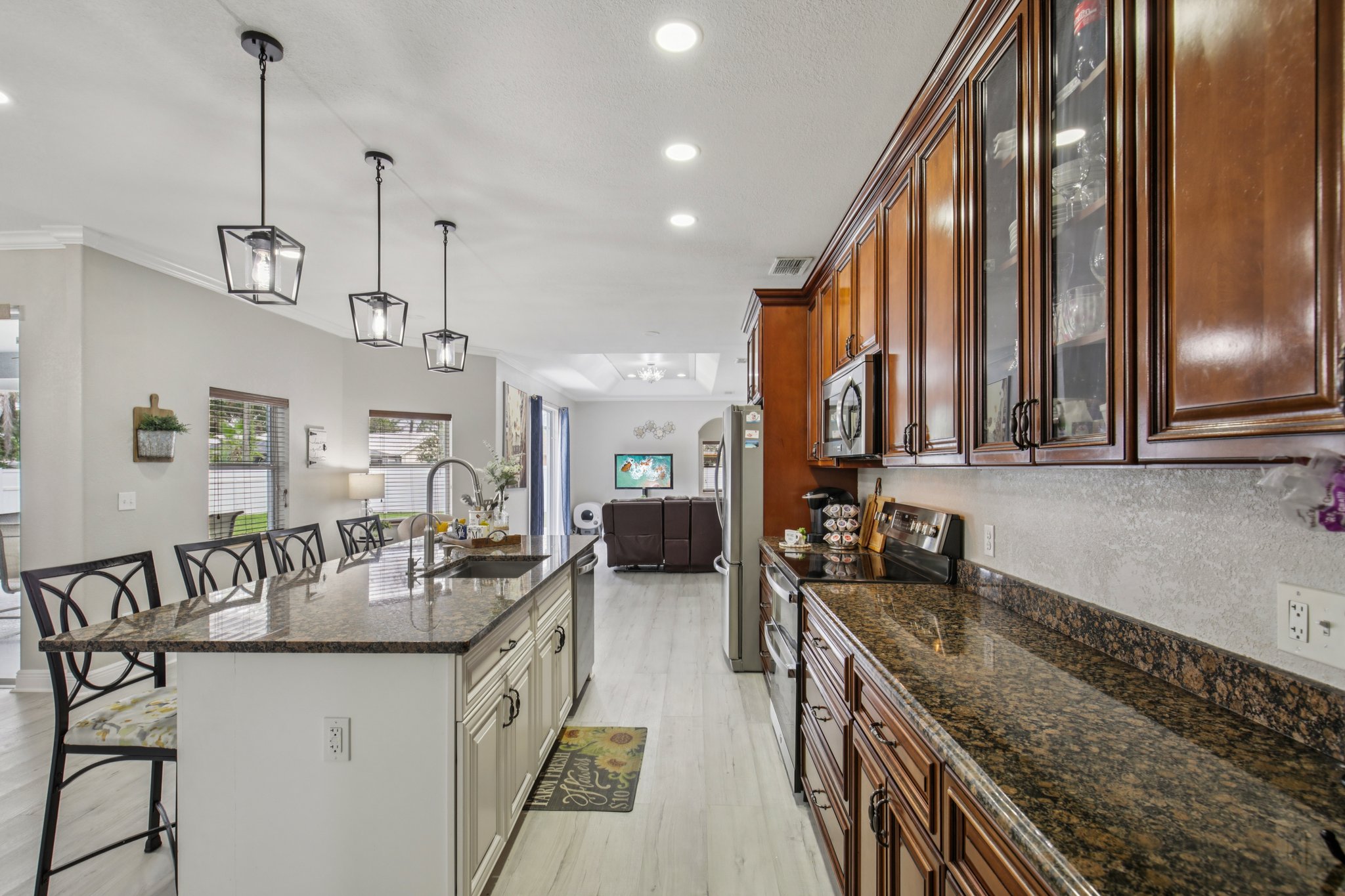 W Price Blvd-S2108-017.jpg