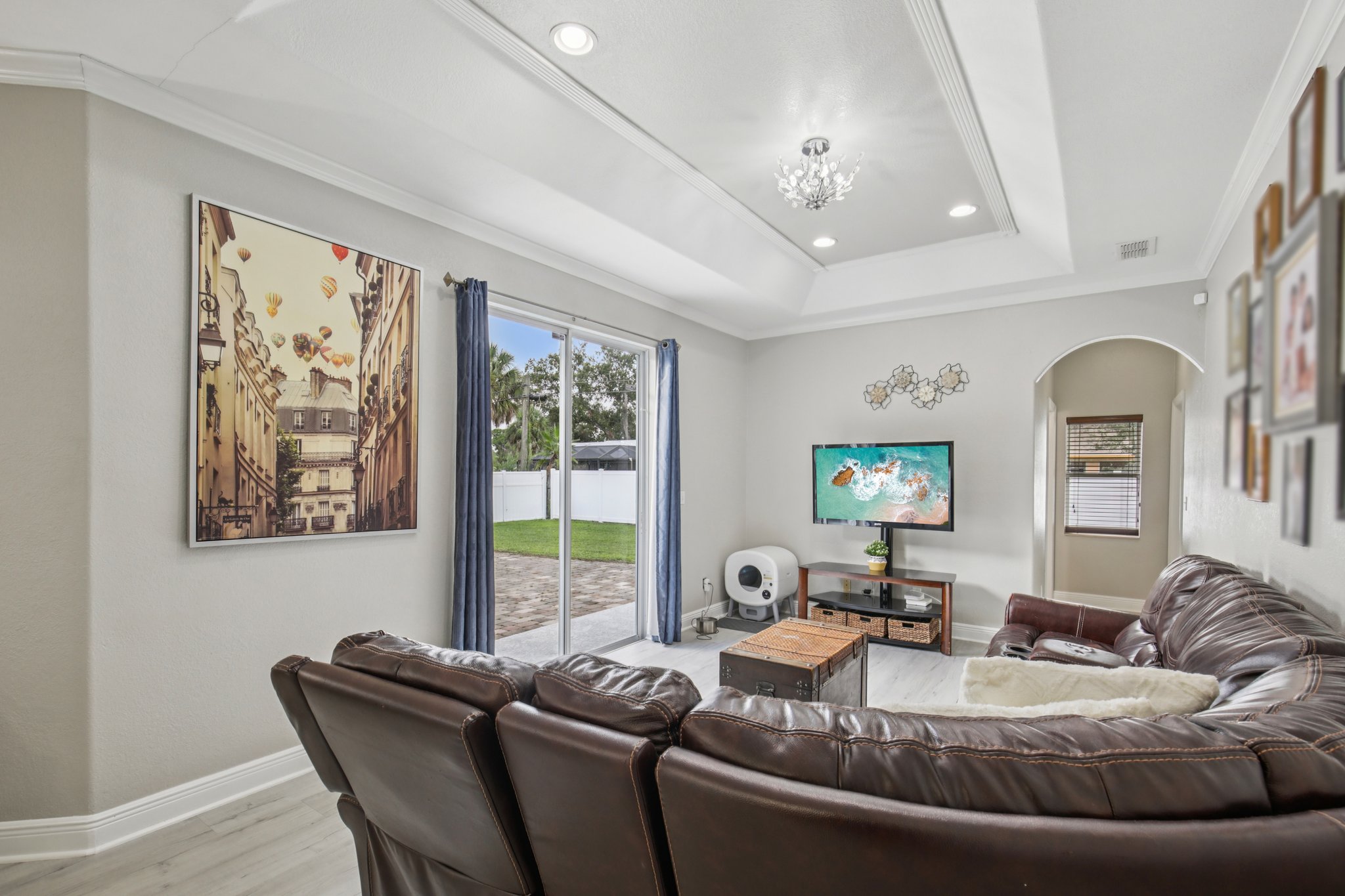 W Price Blvd-S2108-021.jpg