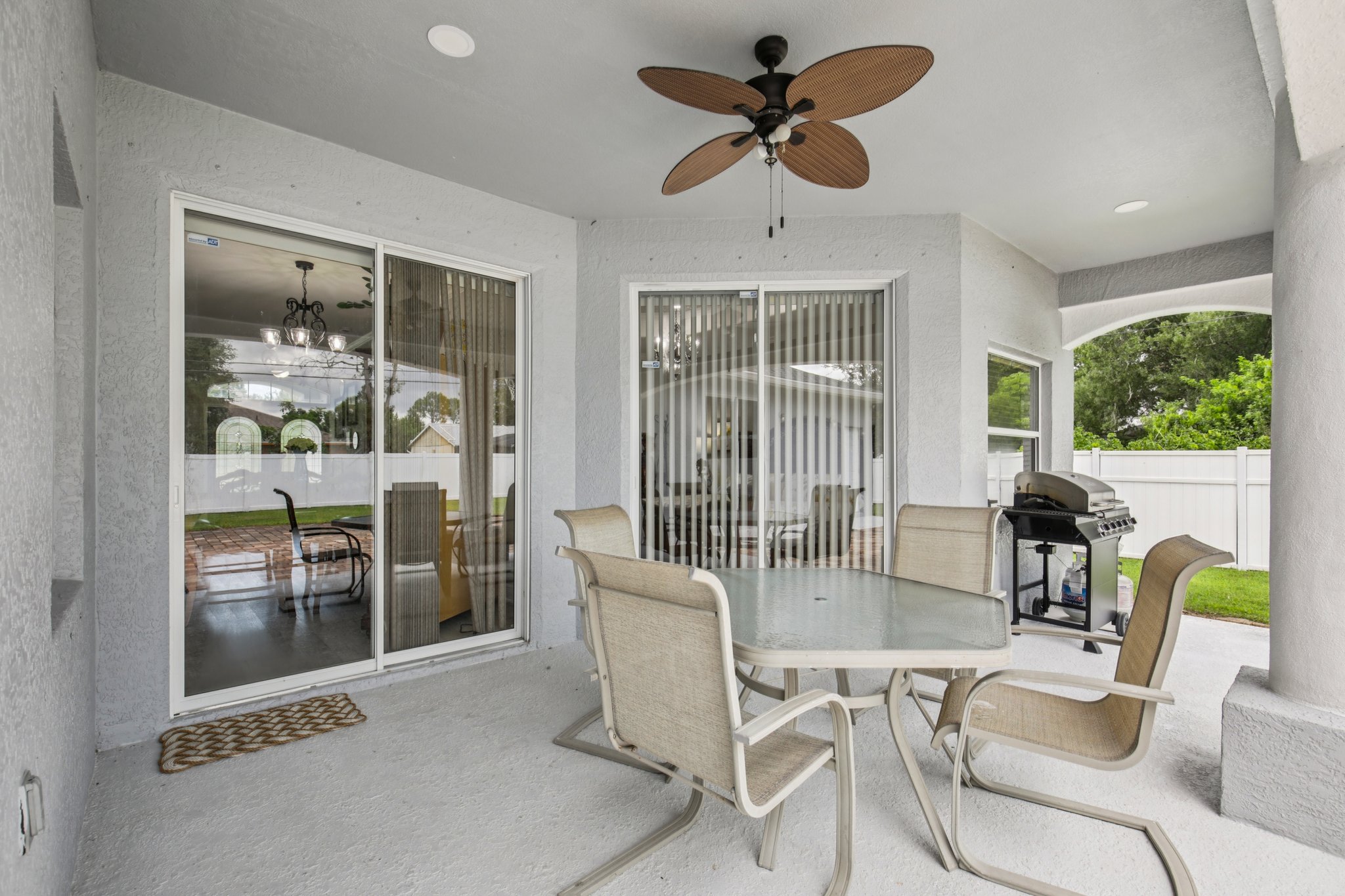 W Price Blvd-S2108-041.jpg