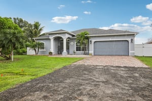 W Price Blvd-S2108-004.jpg