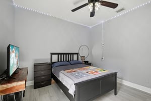 W Price Blvd-S2108-025.jpg
