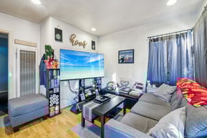 W 162nd St-S2012-005.jpg