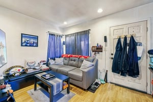 W 162nd St-S2012-006.jpg