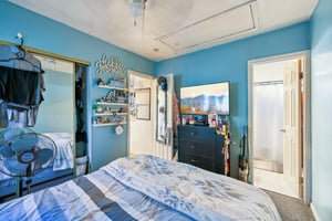 W 162nd St-S2012-019.jpg