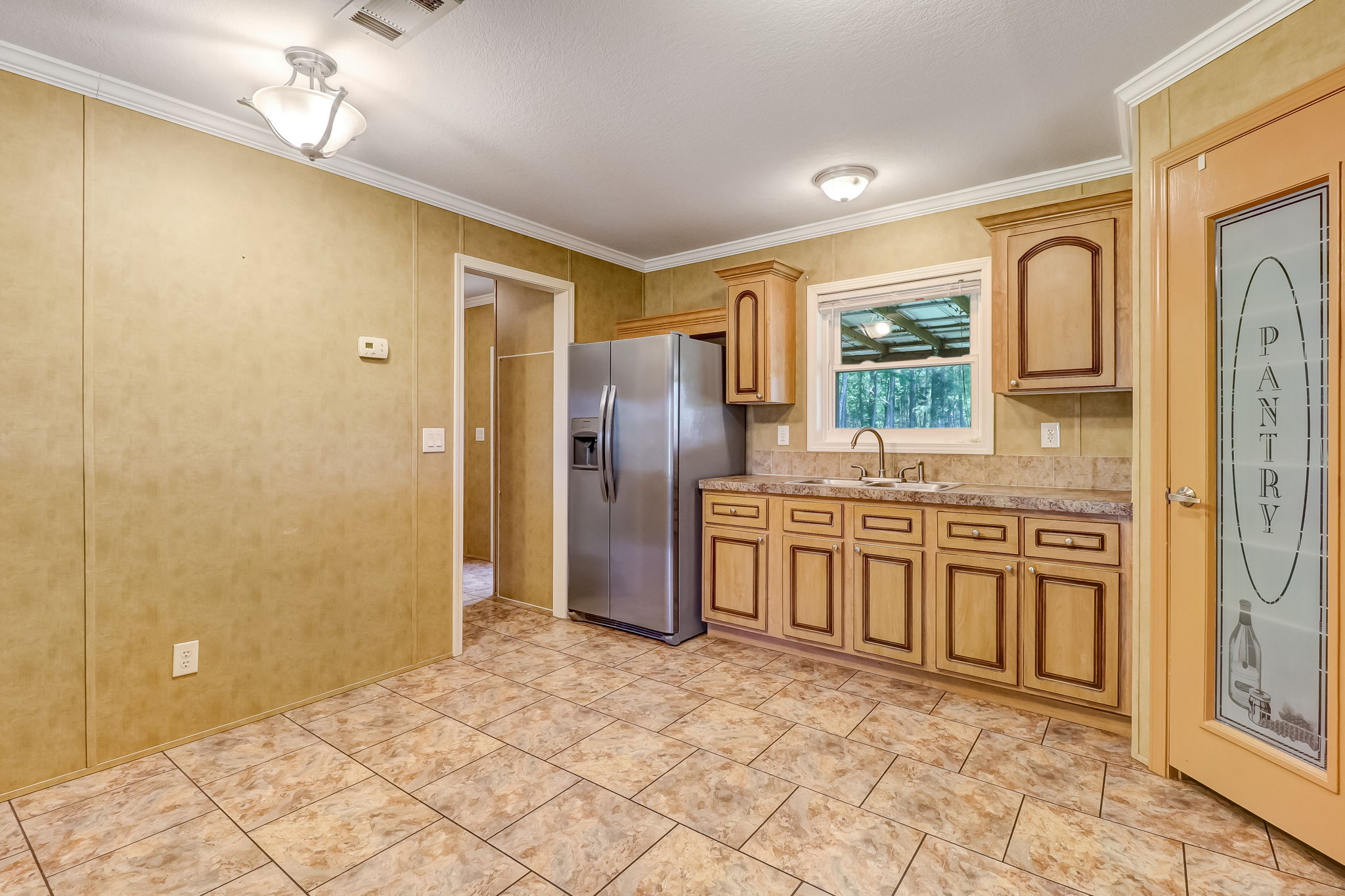 Dining Area/Kitchen