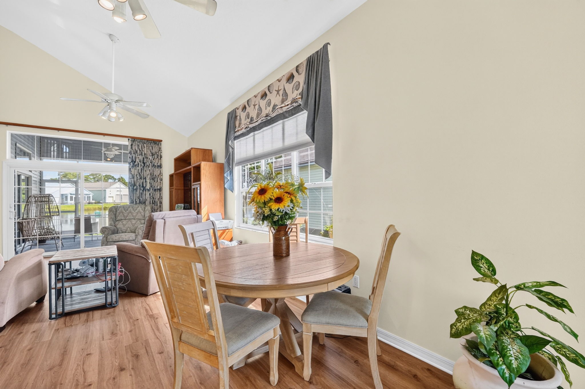 Breakfast Nook