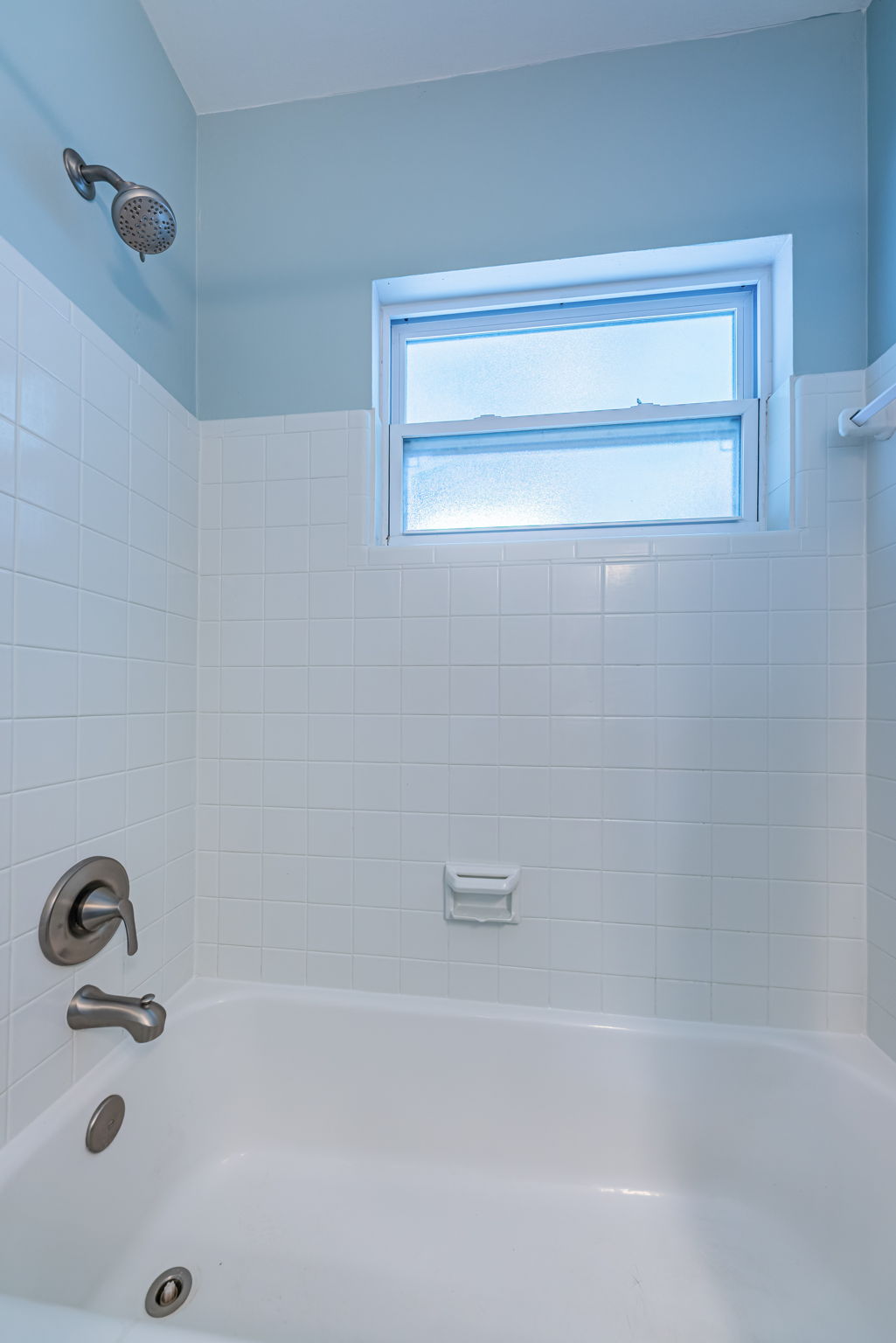 Bathroom 2b