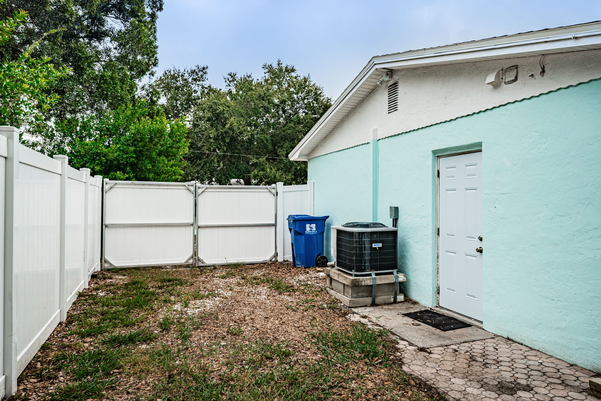 Side Exterior 1