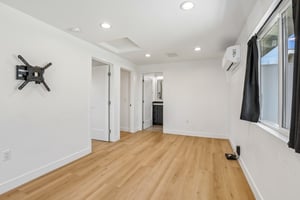 Farquhar Ave A-S1709-007.jpg
