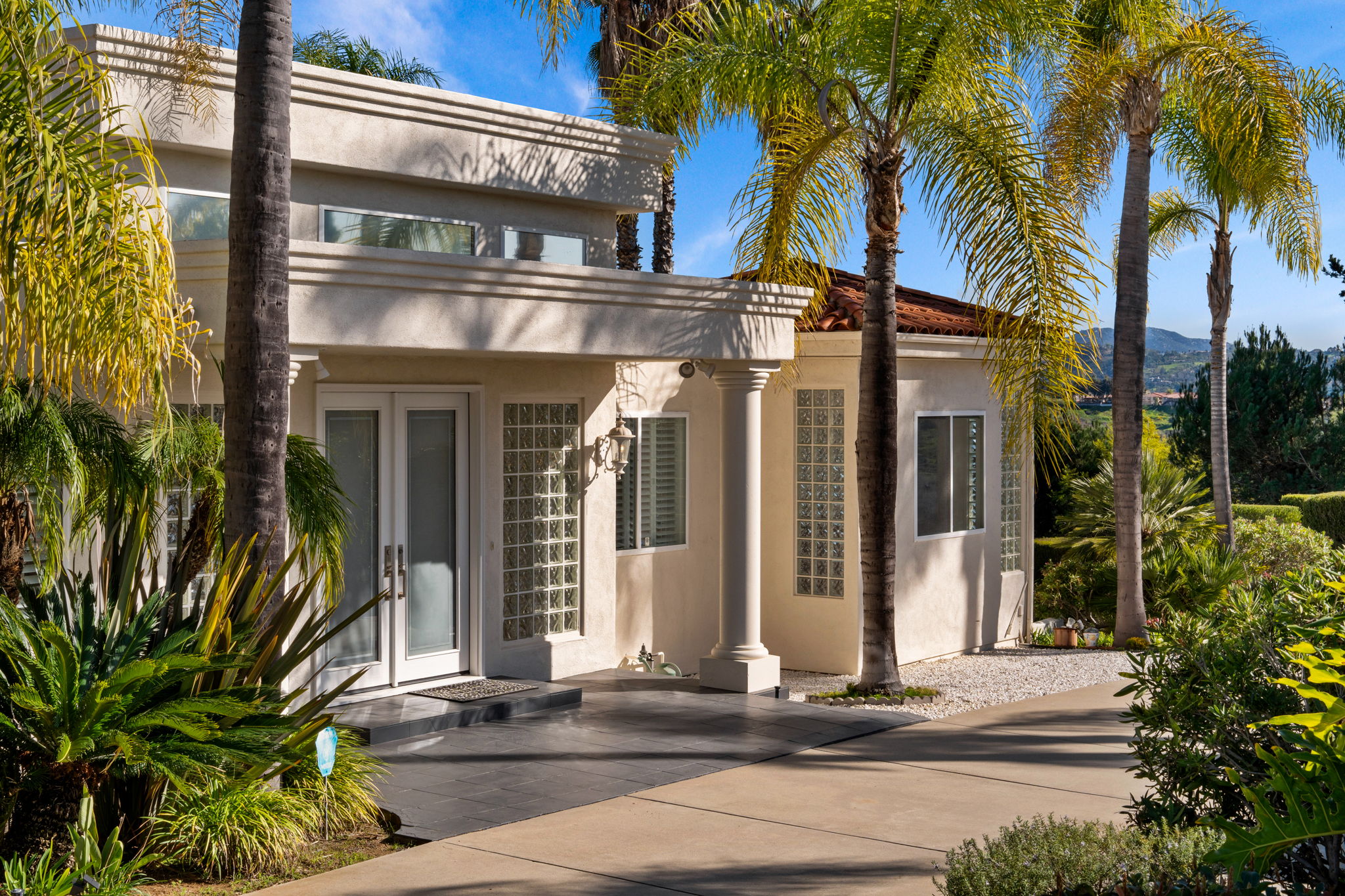 4462 Fallsbrae Rd-98