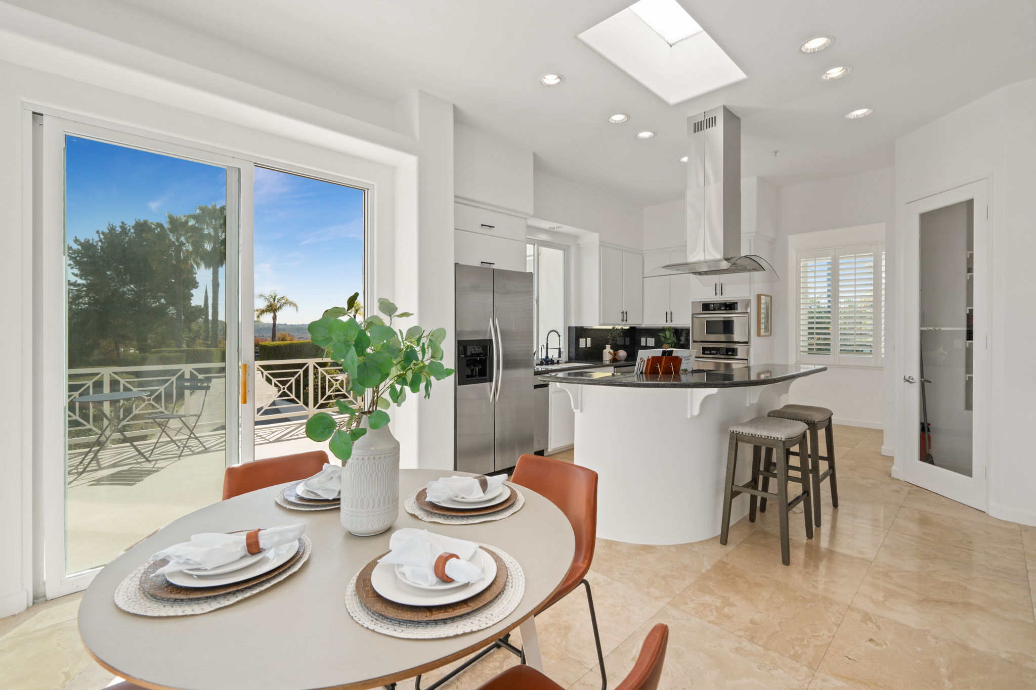 4462 Fallsbrae Rd-76