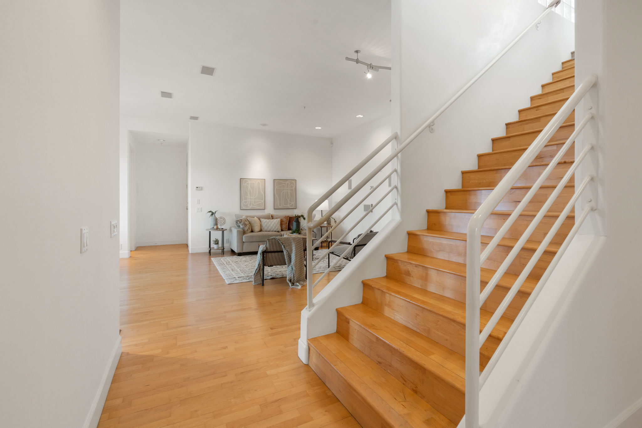 4462 Fallsbrae Rd-63