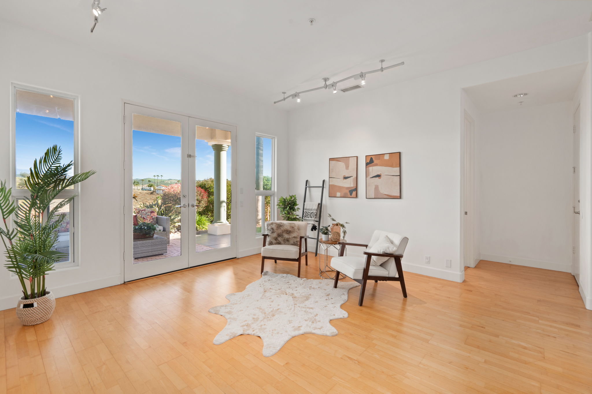 4462 Fallsbrae Rd-49