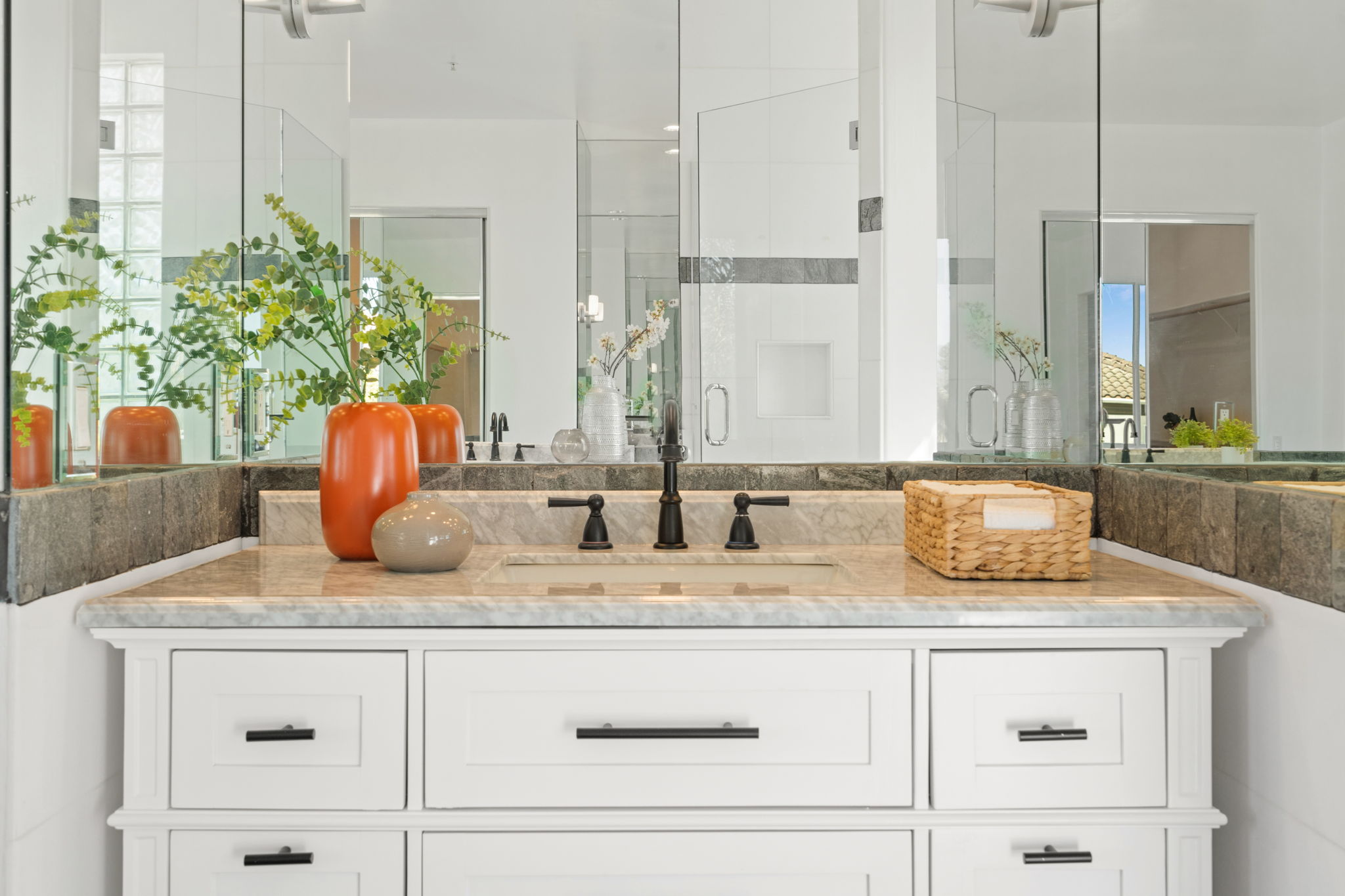 4462 Fallsbrae Rd-42