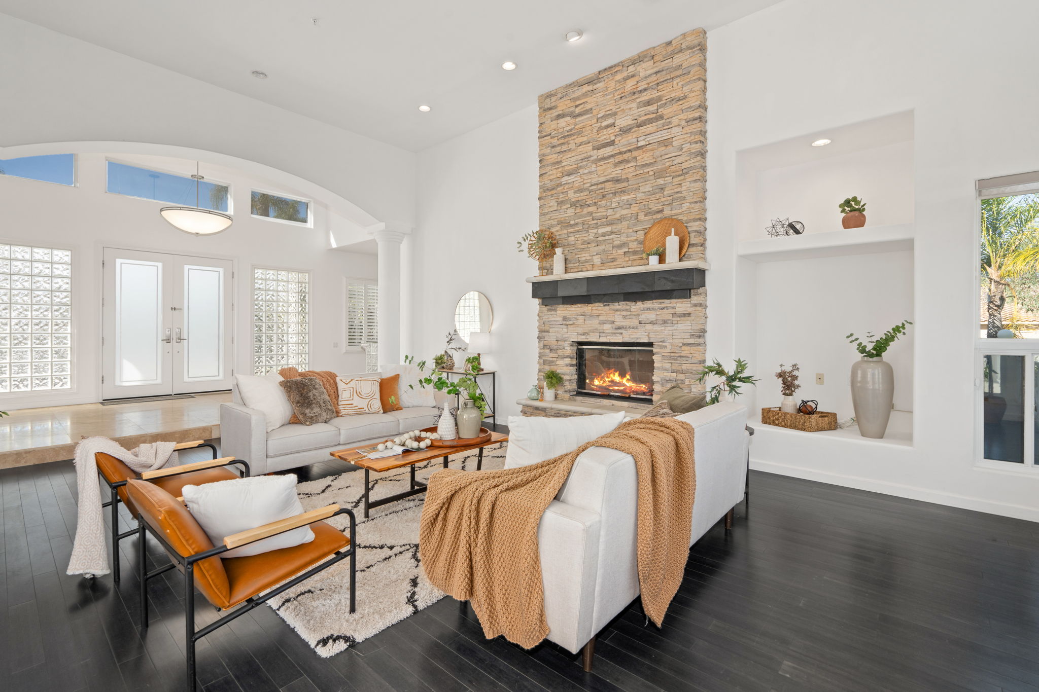 4462 Fallsbrae Rd-31