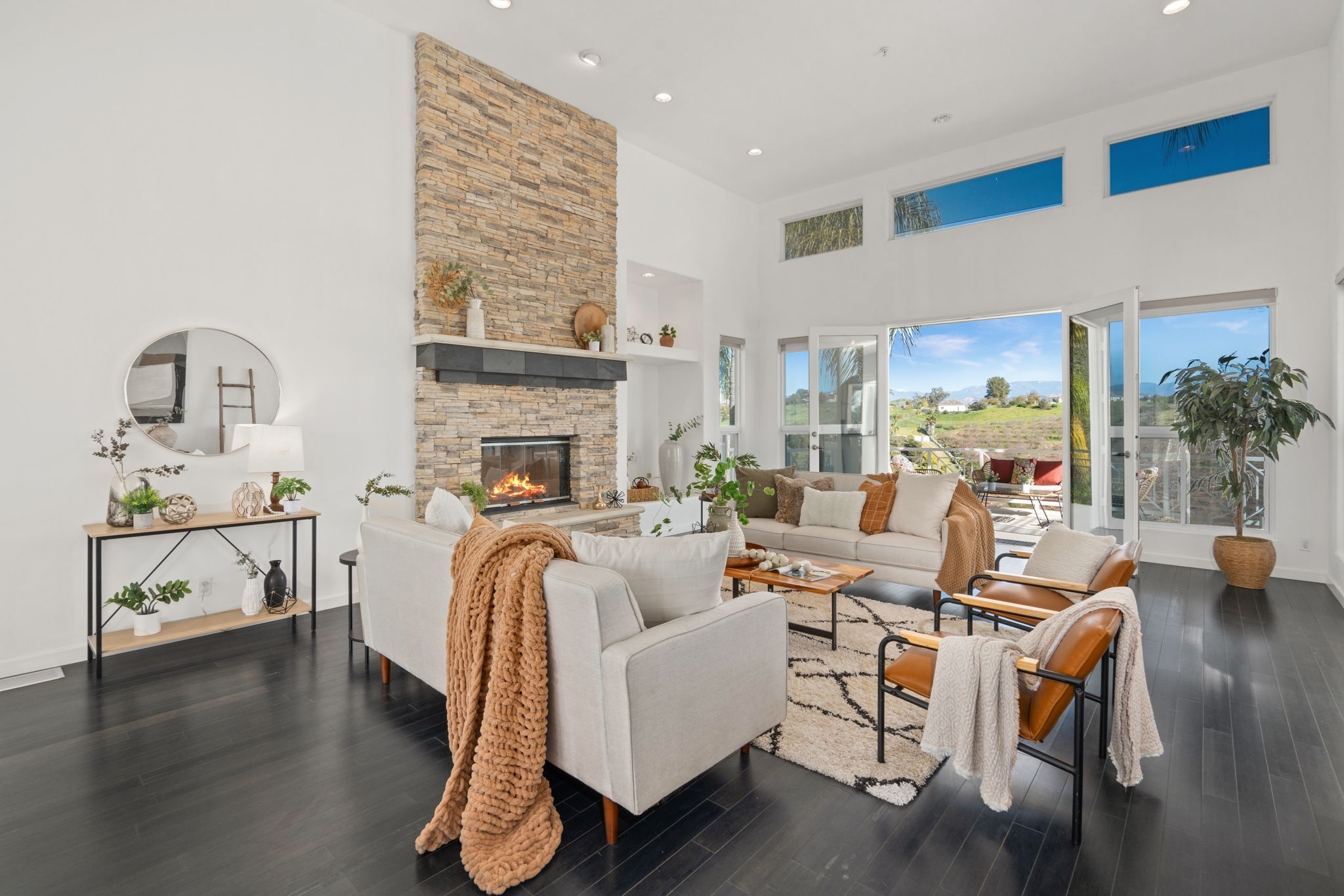 4462 Fallsbrae Rd-29