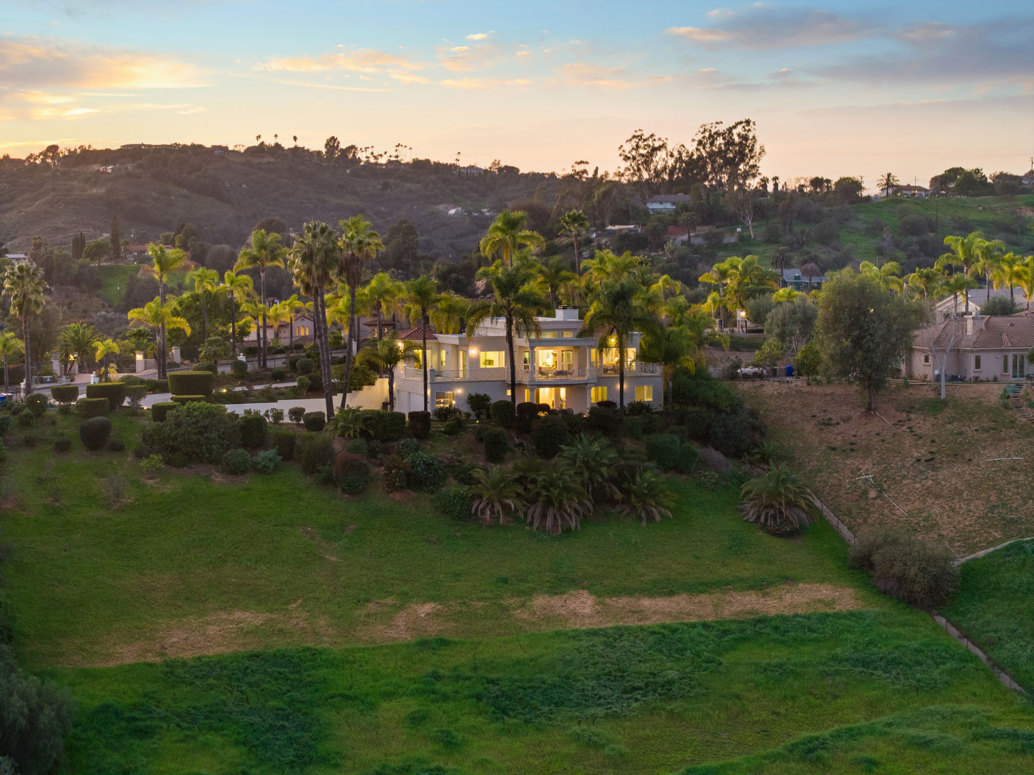 4462 Fallsbrae Rd-27