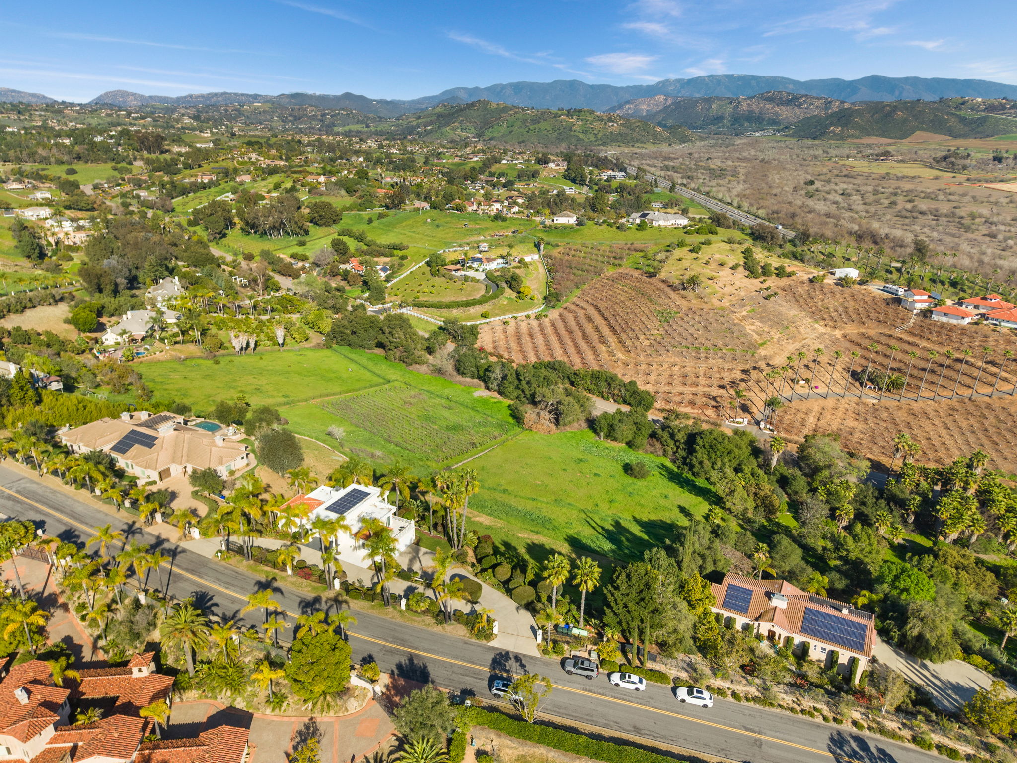 4462 Fallsbrae Rd-11