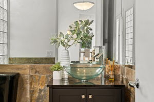 4462 Fallsbrae Rd-89